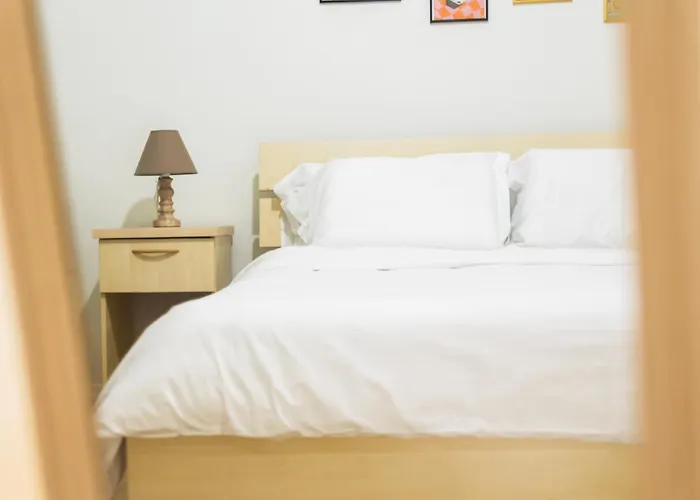 At Bazaar アパート